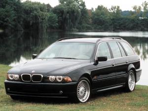 BMW 540i Touring 2000 года